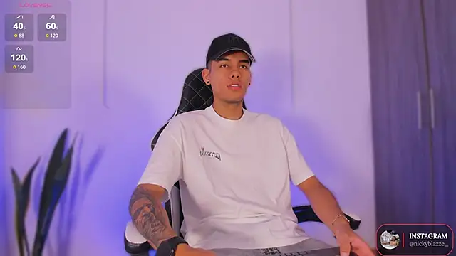 Nickyblazze  online show from 21, 11, 2025