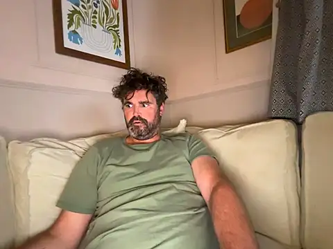Snapshot of CyprioteWhitefly chatting on 11, 6, 2026 CyprioteWhitefly online show from 11, 6, 2026