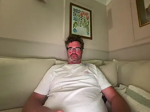 Snapshot of CyprioteWhitefly chatting on 14, 6, 2026 CyprioteWhitefly online show from 14, 6, 2026