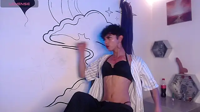 Snapshot of Trinity_Knox chatting on 7, 11, 2025 Trinity Knox online show from 7, 11, 2025