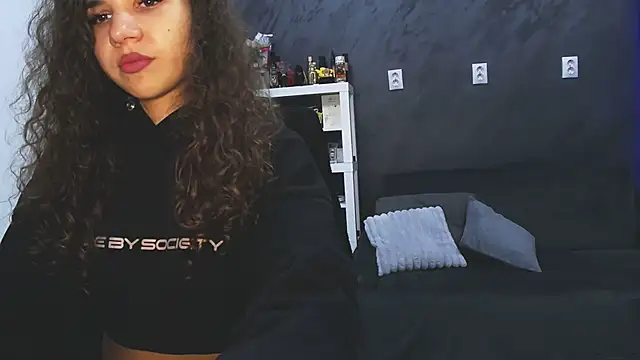 Snapshot of bigbuttjeny chatting on 20, 9, 2025 bigbuttjeny online show from 20, 9, 2025