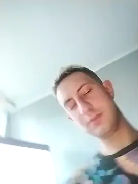 Snapshot of boytwink7 chatting on 21, 9, 2025 boytwink7 online show from 21, 9, 2025