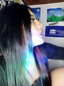 Snapshot of -Selene_ chatting on 4, 10, 2025 -Selene online show from 4, 10, 2025