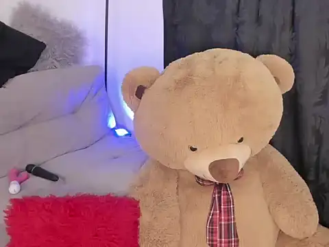 Elyross1  online show from 12, 10, 2025