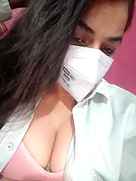 Snapshot of the_saavi chatting on 4, 12, 2025 the saavi online show from 4, 12, 2025