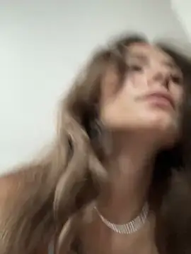 SophiiaStarr online show from 19, 9, 2025