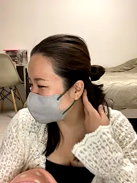 NATSUMI00 online show from 8, 11, 2025