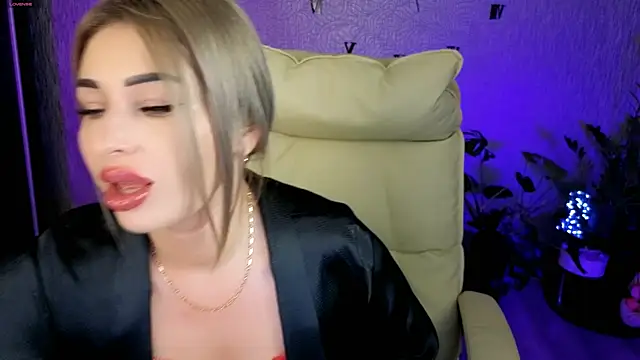 Snapshot of NikkiiStill chatting on 28, 6, 2026 NikkiiStill online show from 28, 6, 2026