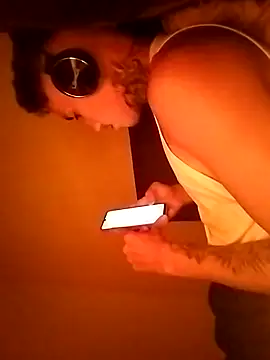 Snapshot of Thiagomateo14 chatting on 10, 10, 2025 Thiagomateo14 online show from 10, 10, 2025