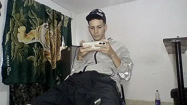 Snapshot of sam_hottt chatting on 24, 9, 2025 sam hottt online show from 24, 9, 2025