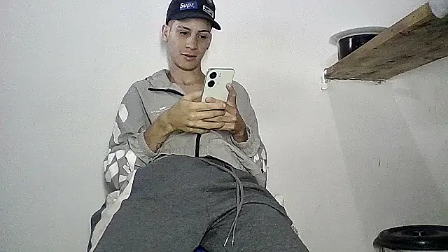 Snapshot of sam_hottt chatting on 26, 9, 2025 sam hottt online show from 26, 9, 2025