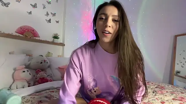 Snapshot of keirasworld chatting on 3, 8, 2026 keirasworld online show from 3, 8, 2026