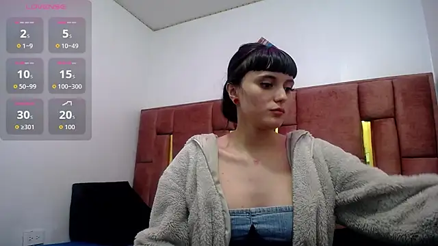 Snapshot of XBODTRIIPX chatting on 23, 2, 2026 XBODTRIIPX online show from 23, 2, 2026