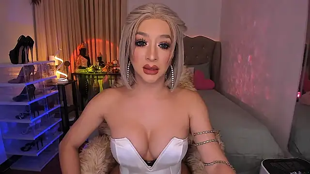 Dream Goddess online show from 5, 2, 2026