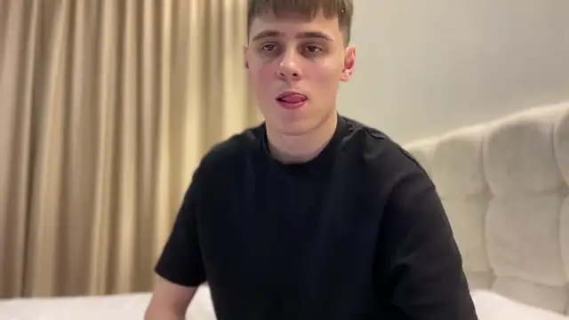 Snapshot of Tyler_Garner chatting on 15, 9, 2025 Tyler Garner online show from 15, 9, 2025