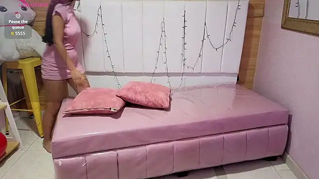 bella vibess s online show from 9, 4, 2026