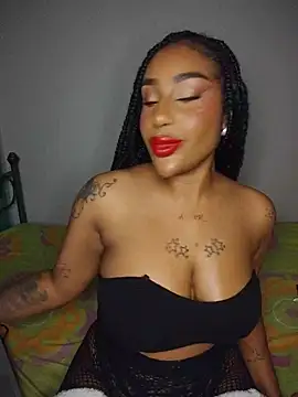 Snapshot of Queen_Amara chatting on 13, 5, 2026 Queen Amara online show from 13, 5, 2026