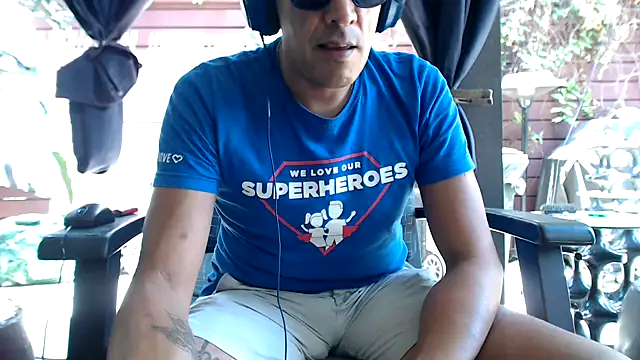 Snapshot of TumbledDarn chatting on 9, 7, 2026 TumbledDarn online show from 9, 7, 2026