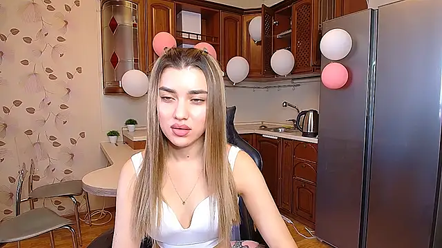 Snapshot of MaryamXSX chatting on 11, 9, 2025 MaryamXSX online show from 11, 9, 2025