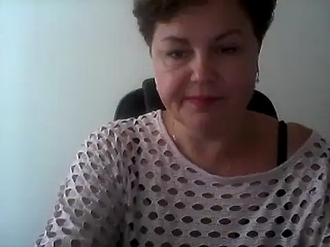 Snapshot of EllaLove2277 chatting on 17, 9, 2025 EllaLove2277 online show from 17, 9, 2025