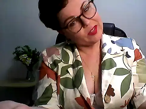 EllaLove2277 online show from 18, 4, 2026