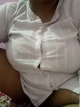 Snapshot of bitch-horny chatting on 24, 9, 2025 bitch-horny online show from 24, 9, 2025