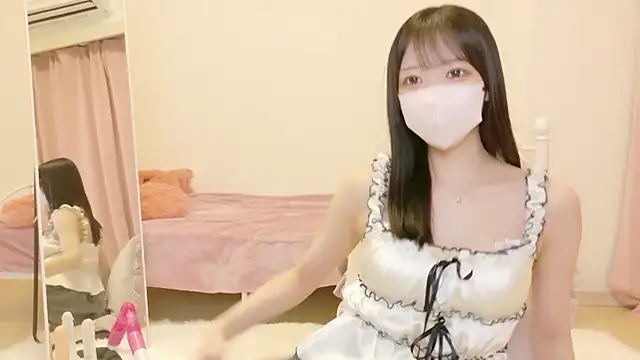 roachan  online show from 7, 2, 2026