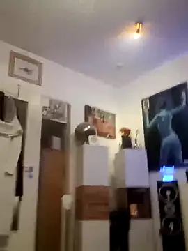 hellgirl1980 online show from 11, 9, 2025