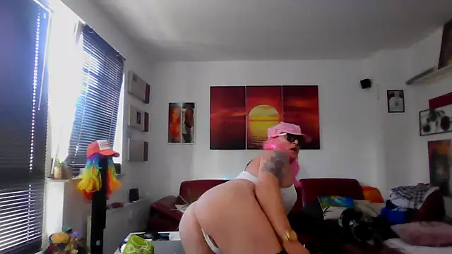 hellgirl1980 online show from 2, 10, 2025