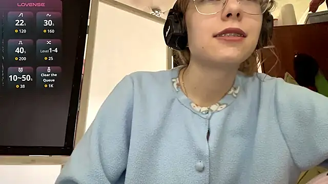 LouieRutt online show from 12, 9, 2025