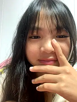 Emlyly-18 online show from 25, 9, 2025