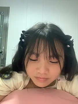 Emlyly-18 online show from 26, 9, 2025