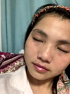 Emlyly-18 online show from 29, 9, 2025