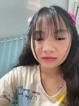 Emlyly-18 online show from 9, 10, 2025