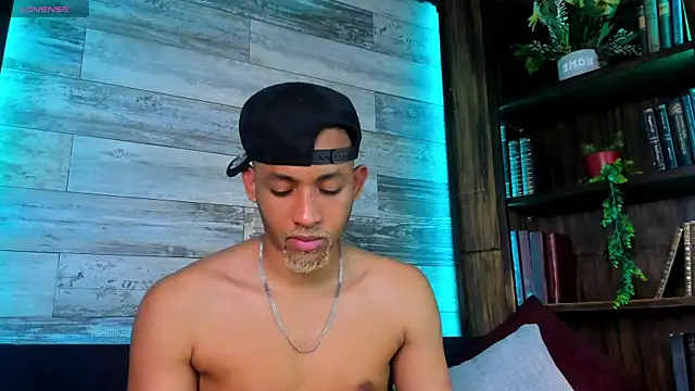 Snapshot of B_Wild chatting on 9, 6, 2026 B Wild online show from 9, 6, 2026