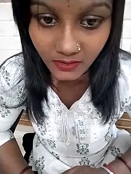 Rashmi Pathak online show from 11, 11, 2025