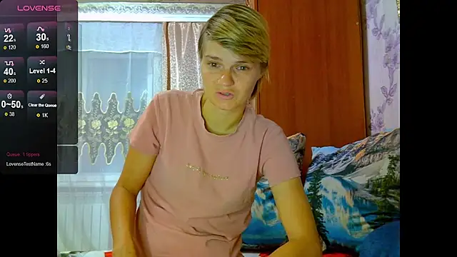 Snapshot of SaraSnow_ chatting on 25, 9, 2025 SaraSnow online show from 25, 9, 2025