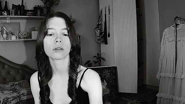 Snapshot of Yoka_paradoXXX chatting on 15, 5, 2026 Yoka paradoXXX online show from 15, 5, 2026