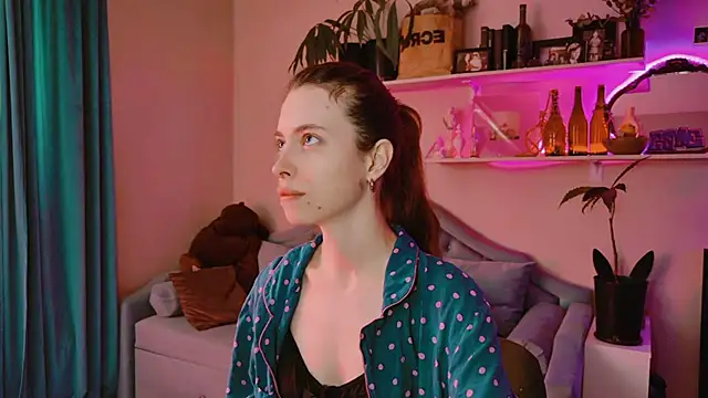 Snapshot of Yoka_paradoXXX chatting on 21, 6, 2026 Yoka paradoXXX online show from 21, 6, 2026