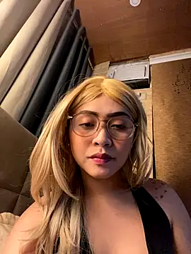 yourdevilsweettsx online show from 6, 11, 2025