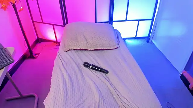 Violet-smith1 online show from 24, 9, 2025