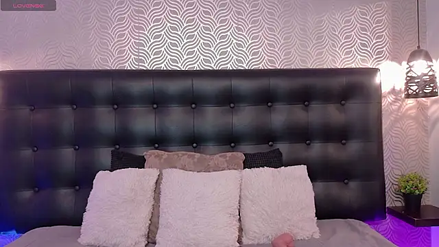 NaiaraMasson  online show from 14, 3, 2026