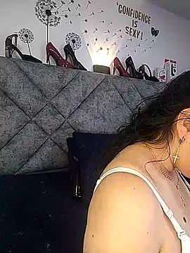 Shantey Laurent online show from 17, 1, 2026