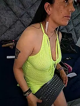 Shantey Laurent online show from 12, 2, 2026