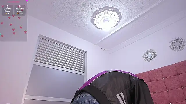 Teffy Cute  online show from 14, 10, 2025