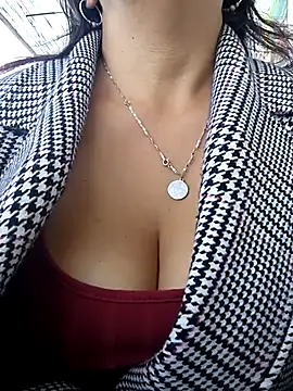 Misshot 01 online show from 14, 10, 2025