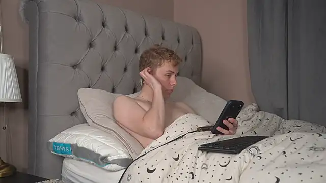 scottishtwink01 online show from 10, 5, 2026