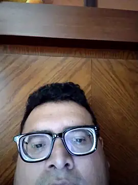 Snapshot of Santiagoqro85 chatting on 12, 9, 2025 Santiagoqro85 online show from 12, 9, 2025