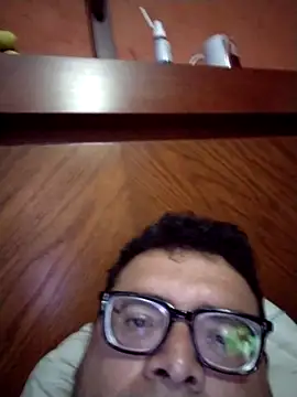 Snapshot of Santiagoqro85 chatting on 22, 9, 2025 Santiagoqro85 online show from 22, 9, 2025