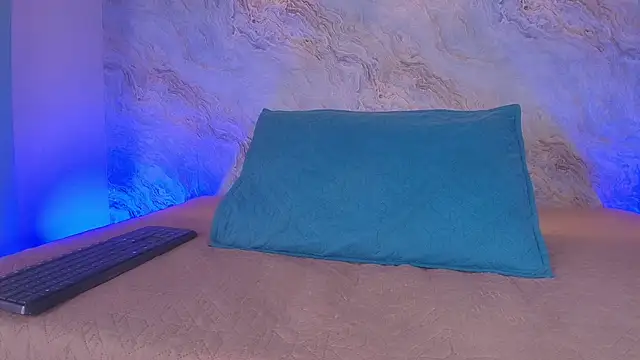 abbyrouss  online show from 14, 11, 2025